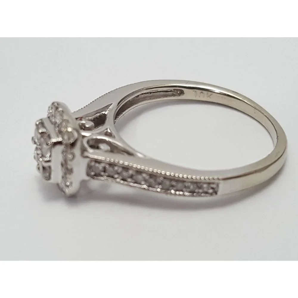 Beautiful 10K Karat Solid White Gold Designer Round Cut Diamond Engagement Ring
